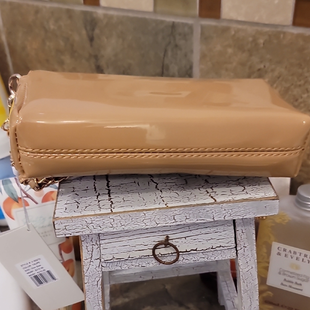 Valentino Orlandi Patent Crossbody Clutch Bag - NWT - Picture 3 of 5